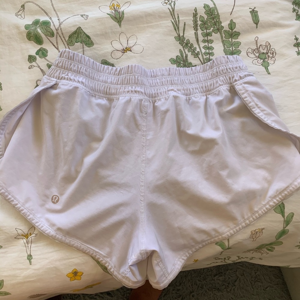 Lulu white shorts